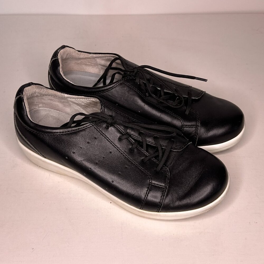Traq by Alegria Black Leather Lace up Shoes Women Size 39 eu
